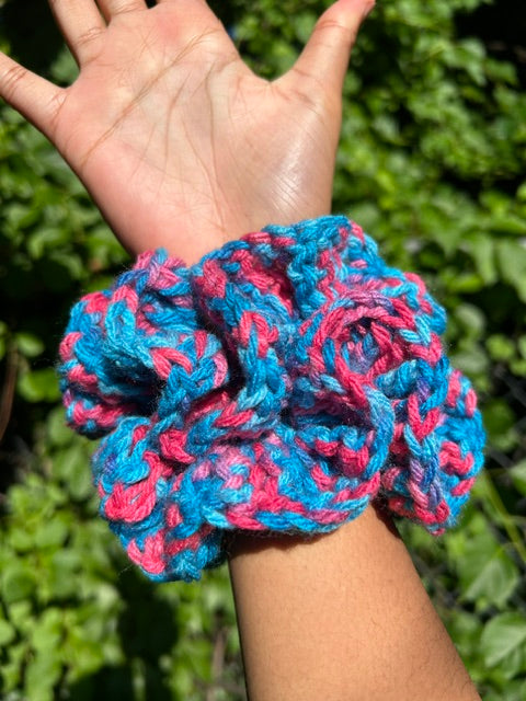 Cotton-Candy Crochet Elastic Scrunchies